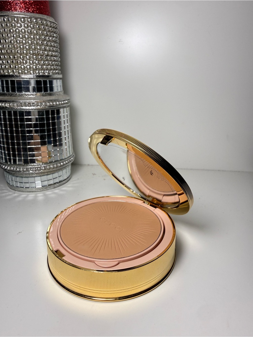 gucci pressed powder- new no box